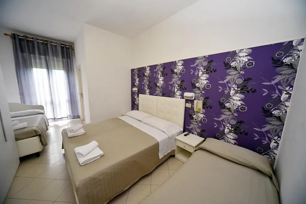 Hotel Marika Римини 3*,
