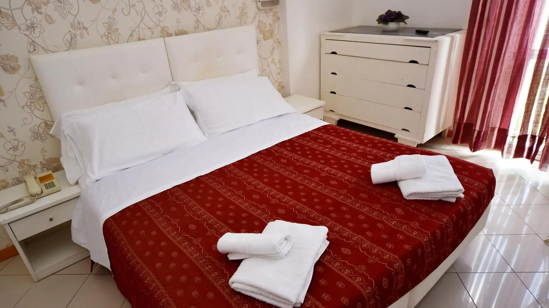 Hotel Marika Римини Италия